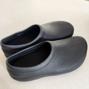 Crocs Slip-On Comfort Clogs